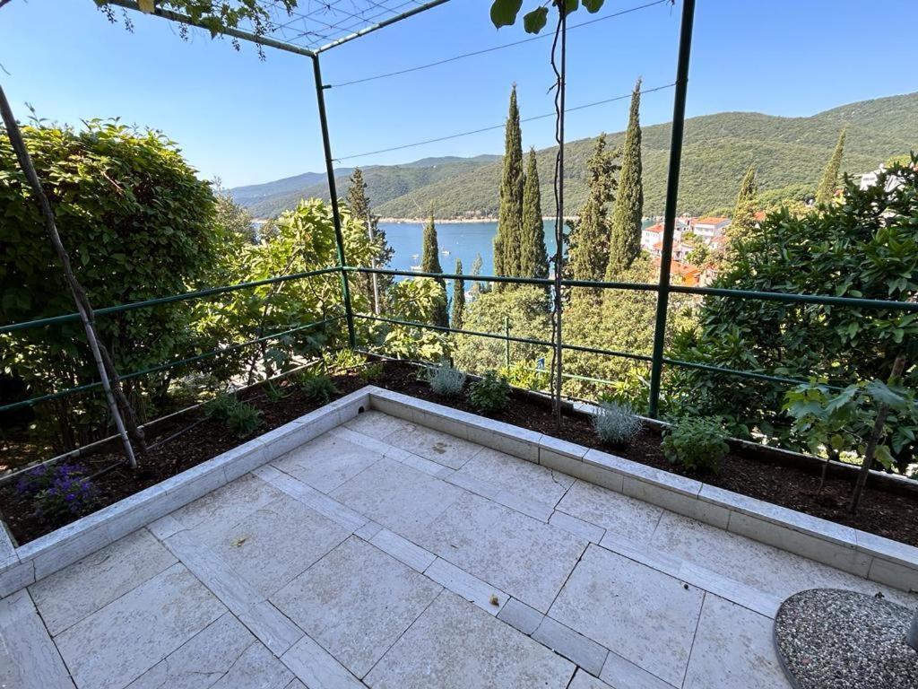 Apartment Near The Sea 650 Rabac Eksteriør bilde