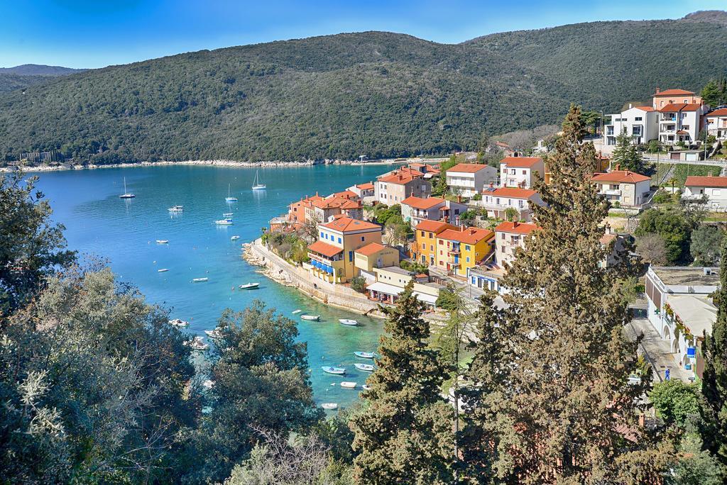 Apartment Near The Sea 650 Rabac Eksteriør bilde